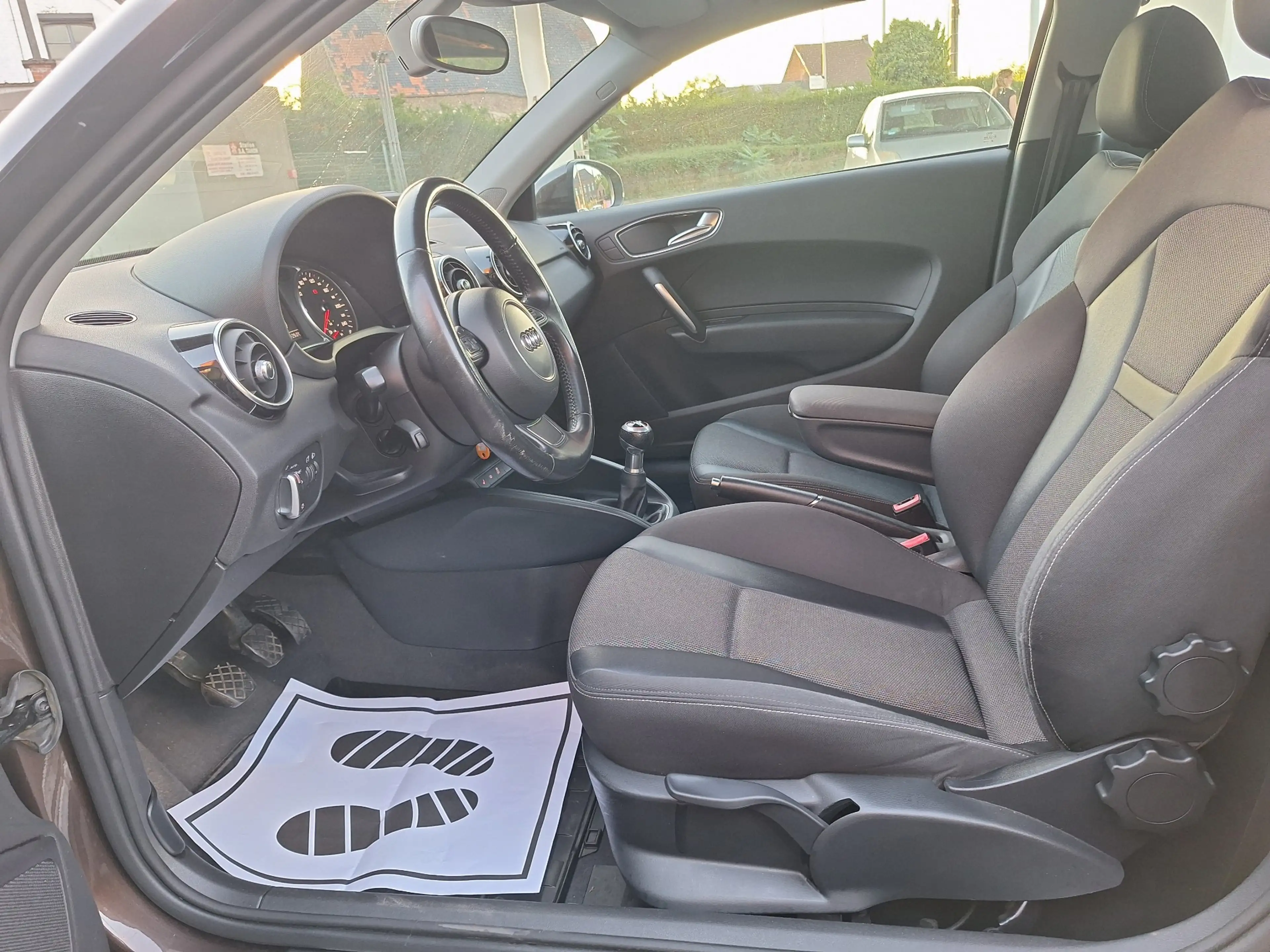 Audi A1 A1 1.2 TFSI Ambition /SIEGES CHAUFFANTS/ AIR CO / — photo 9