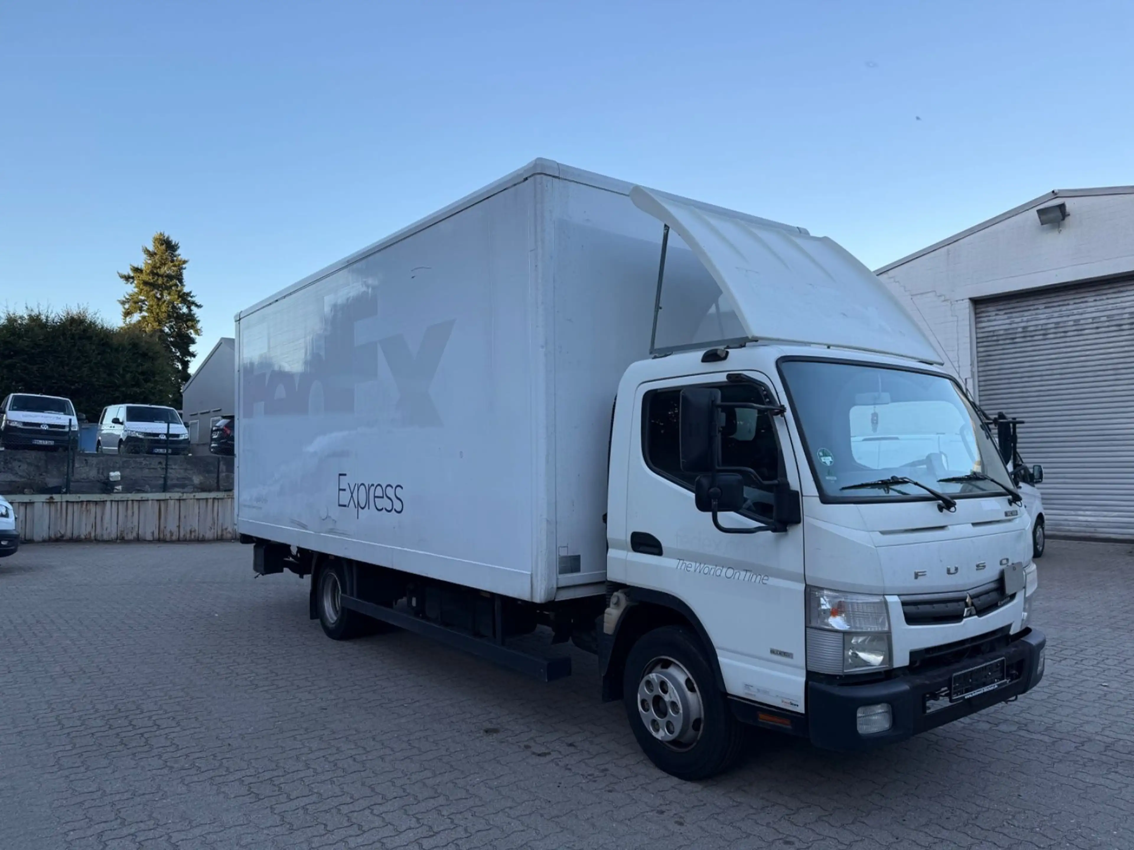 Mitsubishi Canter Fuso Voll Service Tüv Neu Ladeboardwand — photo 3