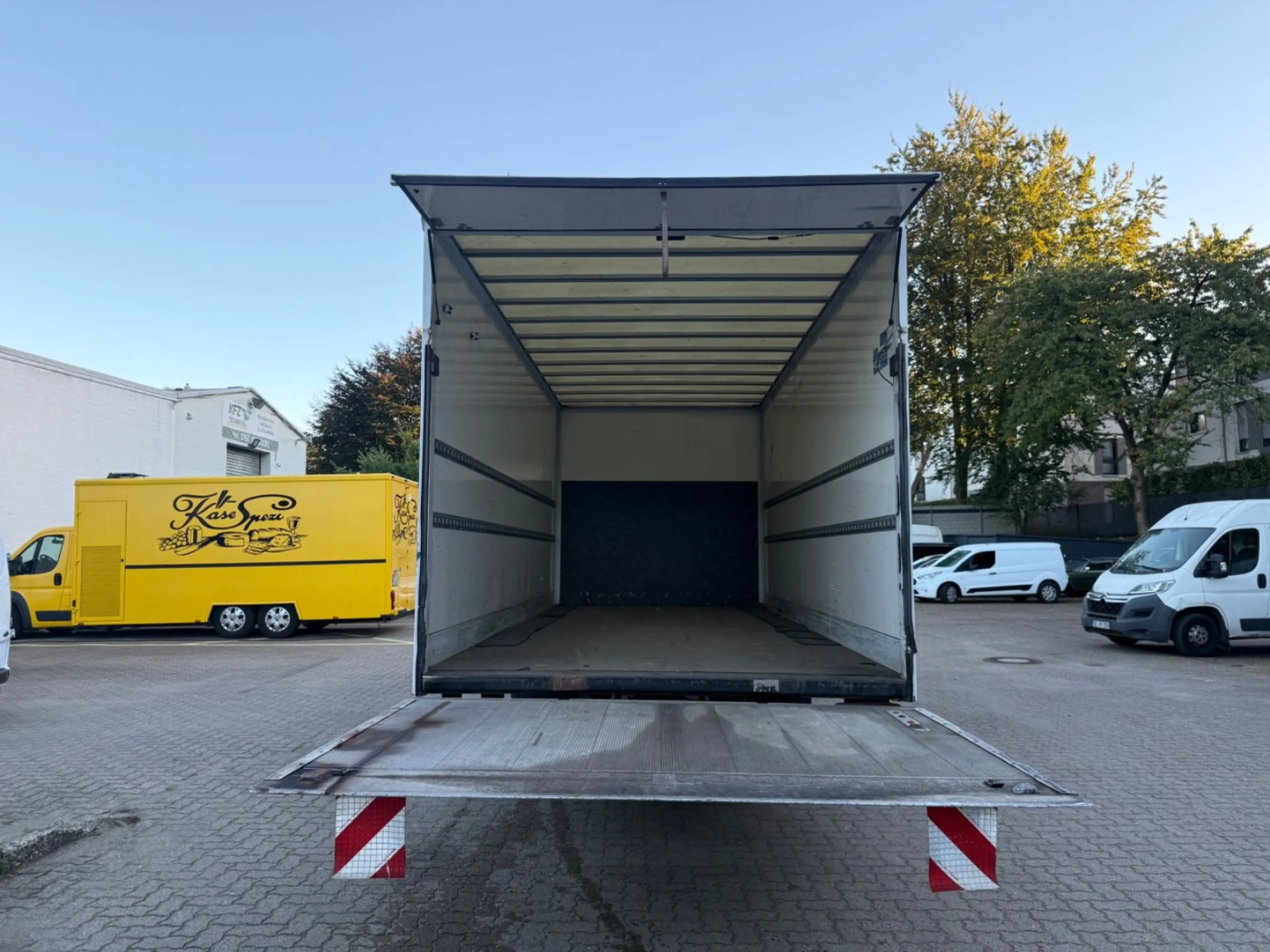 Mitsubishi Canter Fuso Voll Service Tüv Neu Ladeboardwand — photo 9