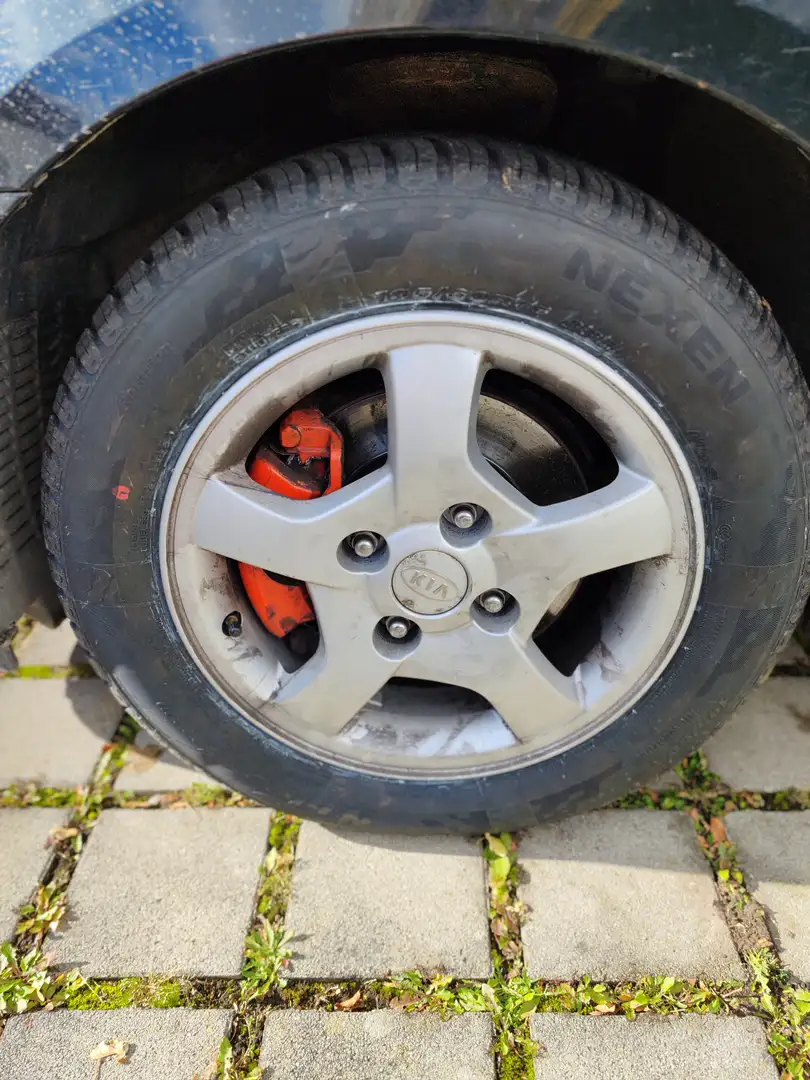 Kia Cerato 1,6 Schwarz - 2