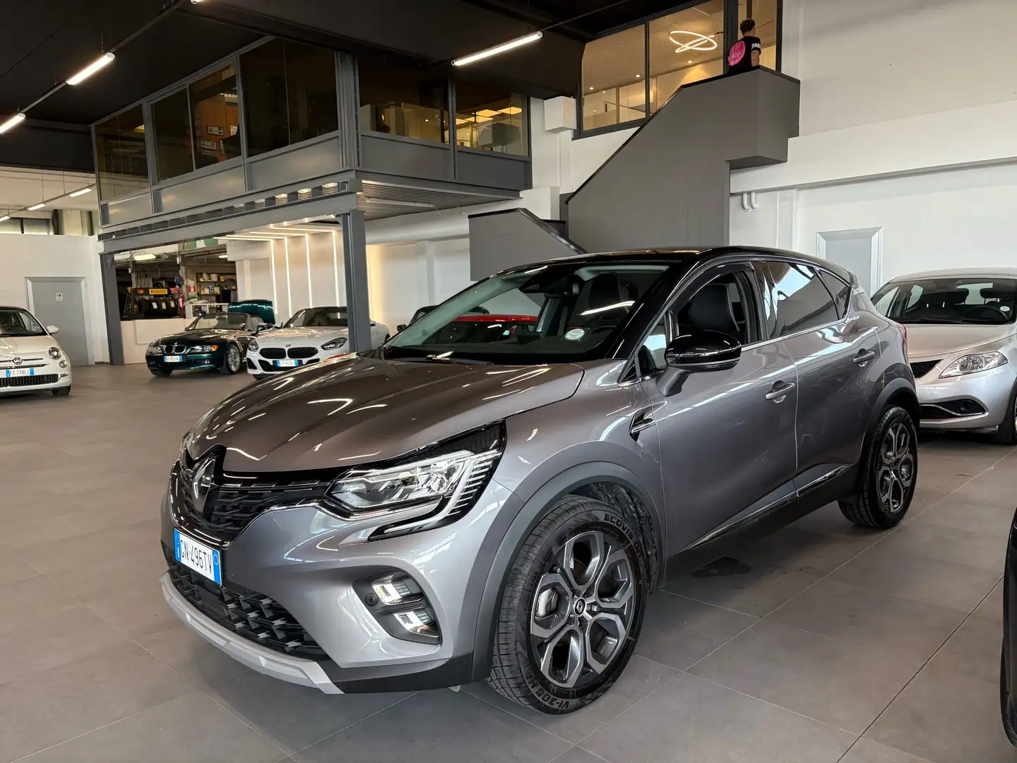 Renault Captur Captur 1.0 tce Intens Gpl 100cv Grau - 2