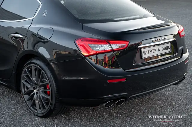 Maserati Ghibli view 9