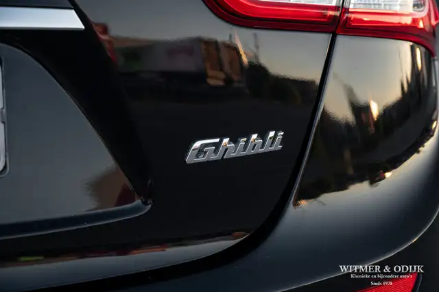 Maserati Ghibli view 15