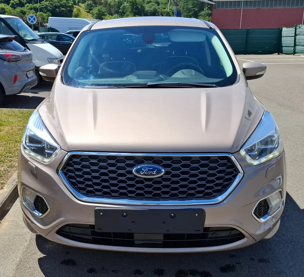 Ford Kuga Kuga 2.0 TDCi AWD Vignale PS Grijs - 2