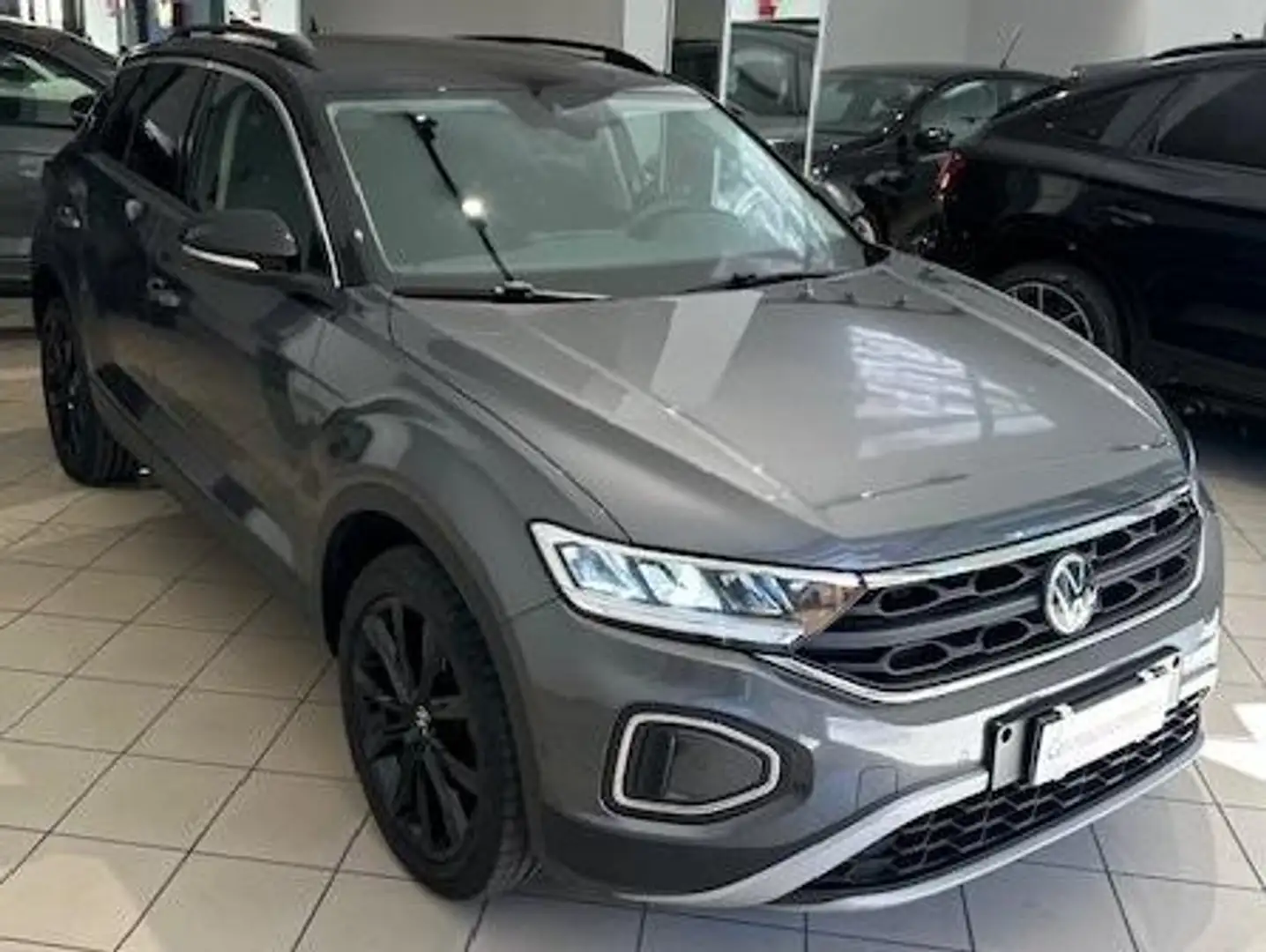 Volkswagen T-Roc 2.0 tdi Style Sport 116cv Gris - 2