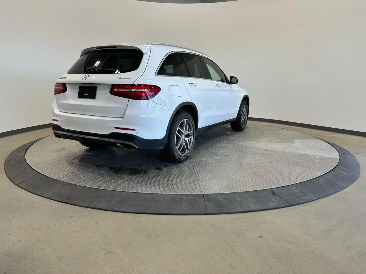 Mercedes-Benz GLC photo Mercedes-Benz GLC