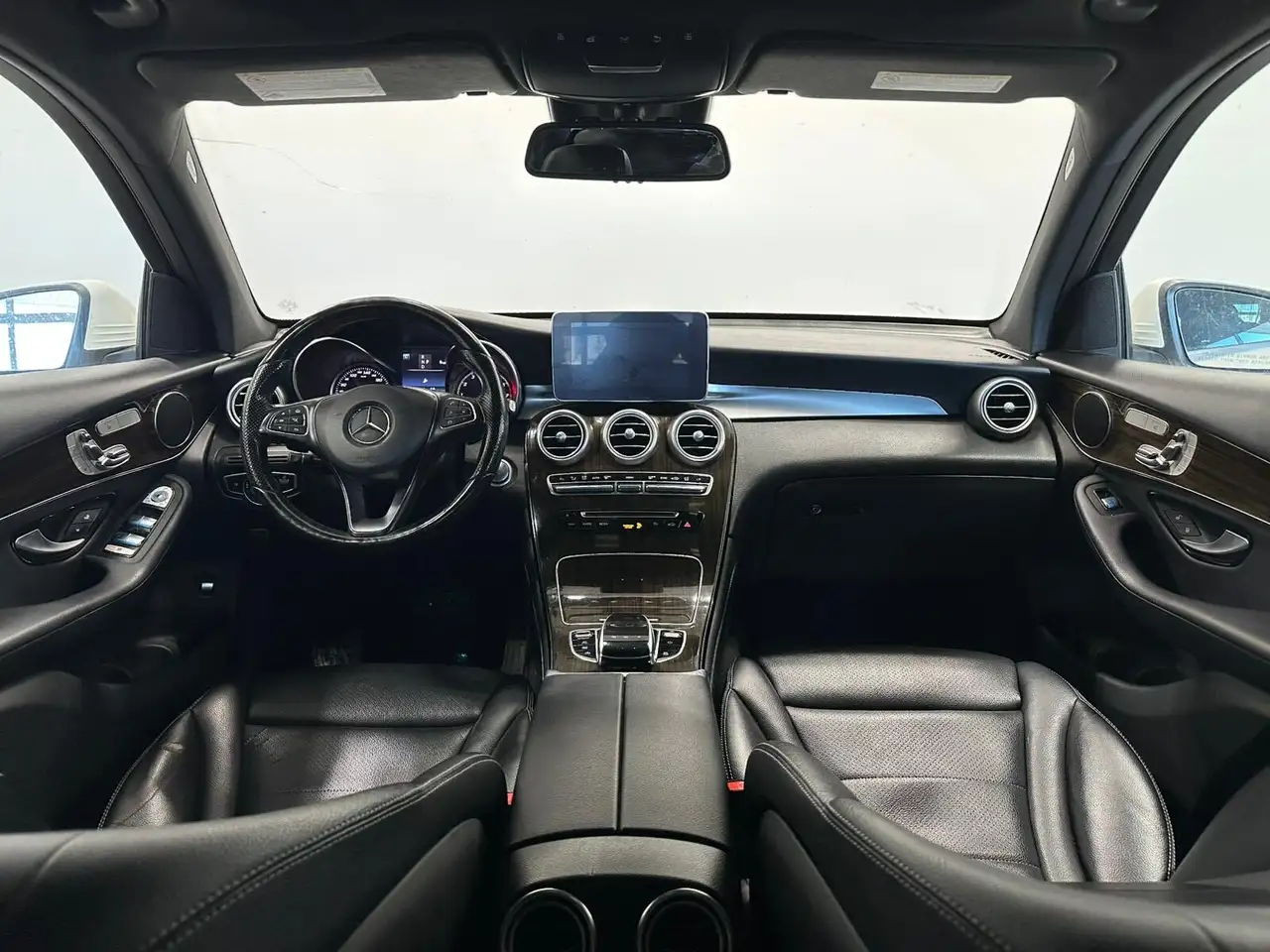 Mercedes-Benz GLC photo Mercedes-Benz GLC