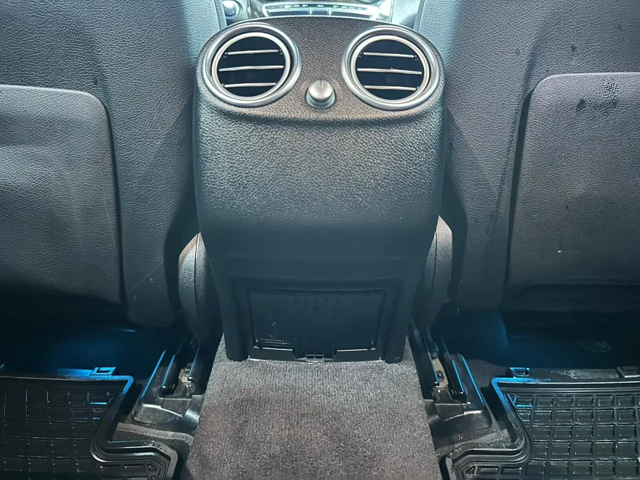 Mercedes-Benz GLC photo Mercedes-Benz GLC