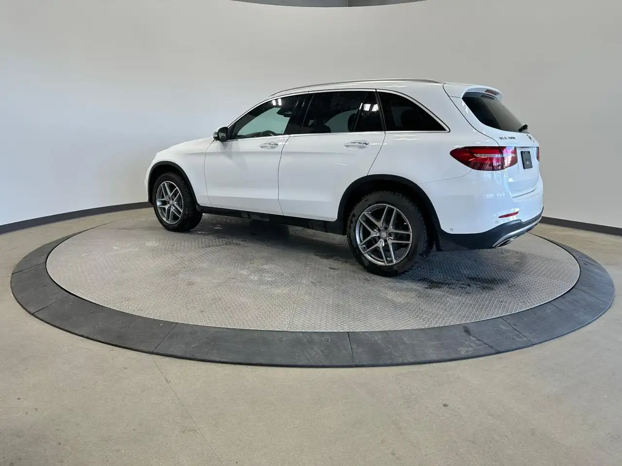 Mercedes-Benz GLC photo Mercedes-Benz GLC