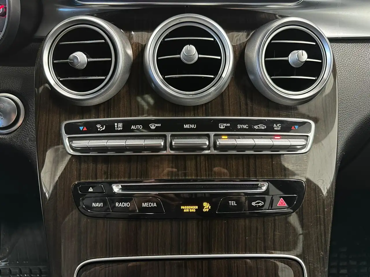 Mercedes-Benz GLC photo Mercedes-Benz GLC