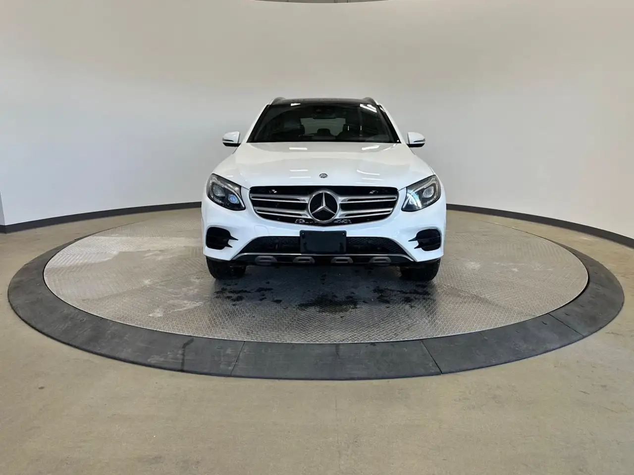 Mercedes-Benz GLC photo Mercedes-Benz GLC