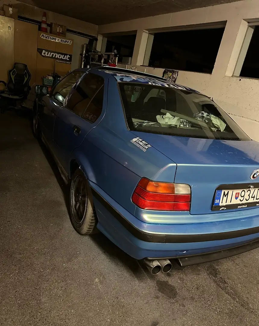 BMW 316 316i Blau - 1