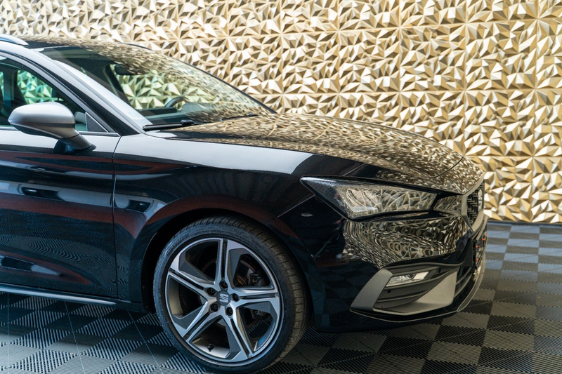 SEAT Leon Sportstourer FR Plus 2.0 TDI|ACC|CARPLAY — photo 9