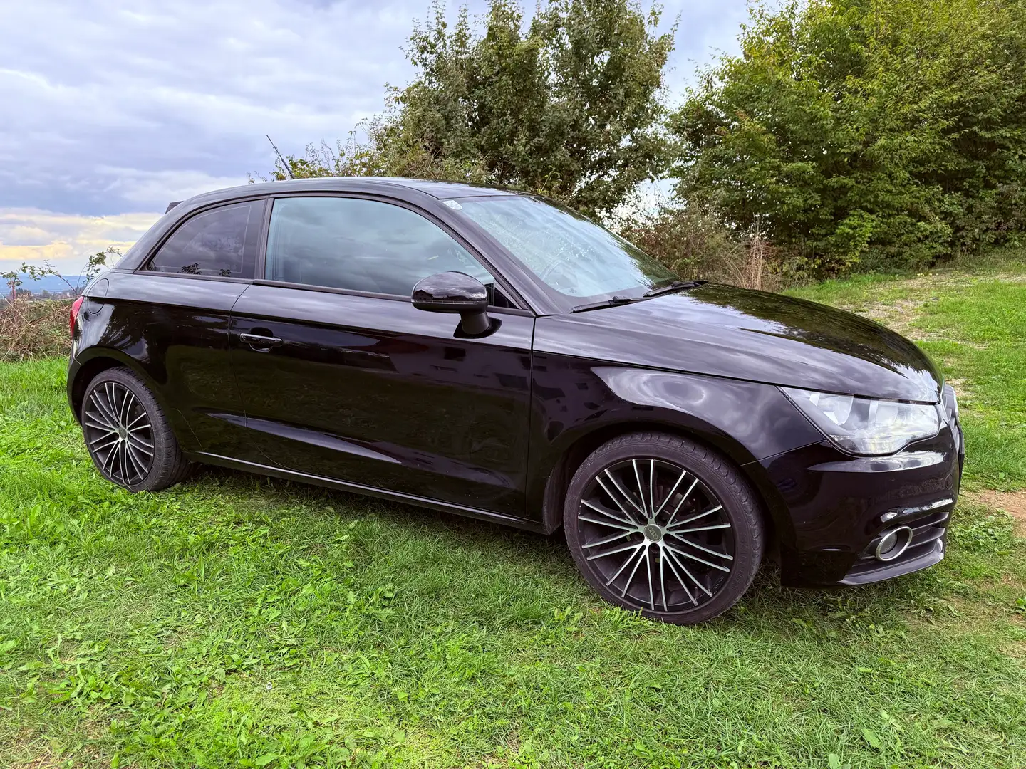 Audi A1 A1 1,2 TFSI Ambition Ambition Schwarz - 2