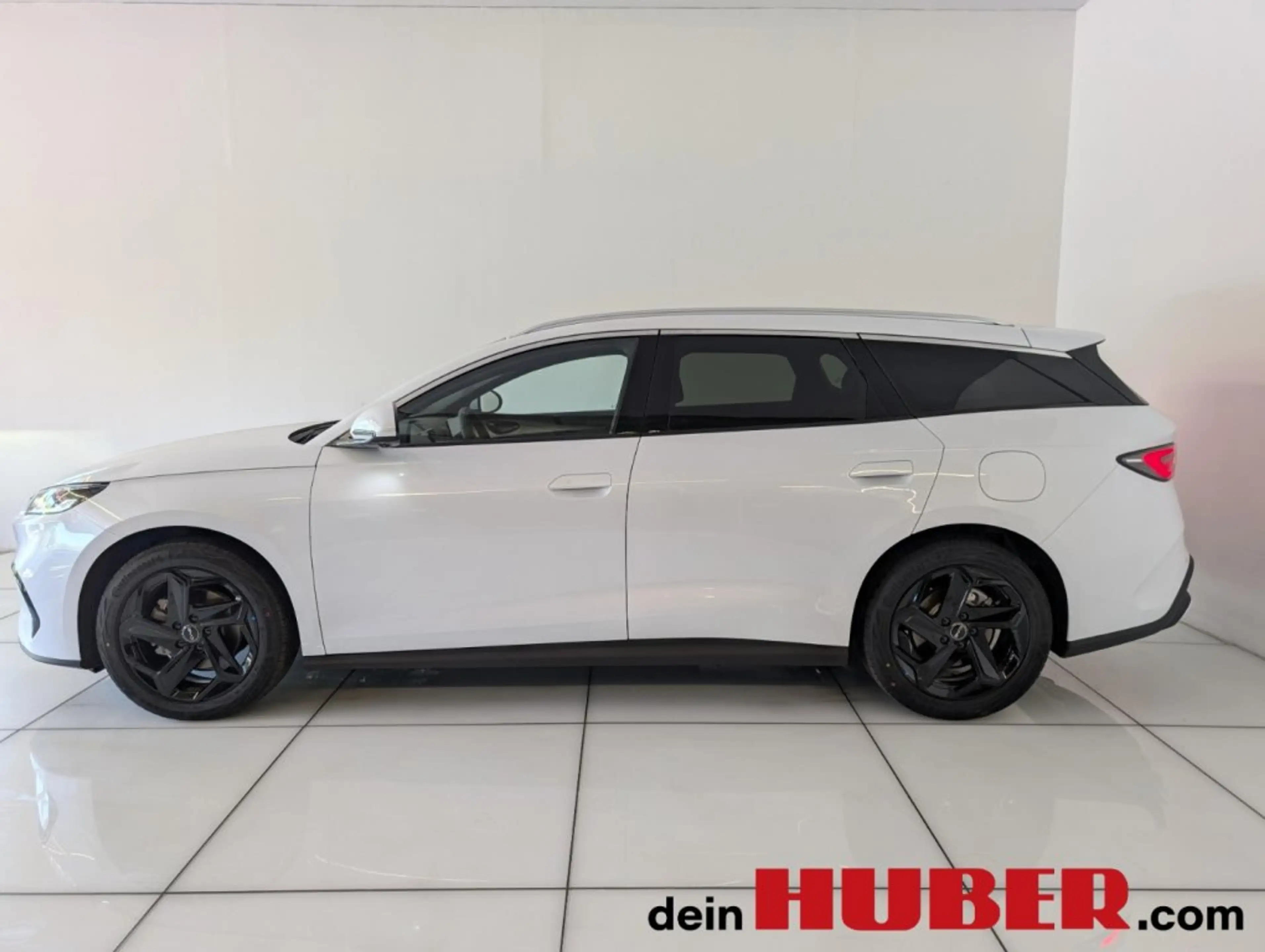 BYD Seal 6 DM-i Touring Comfort — photo 4