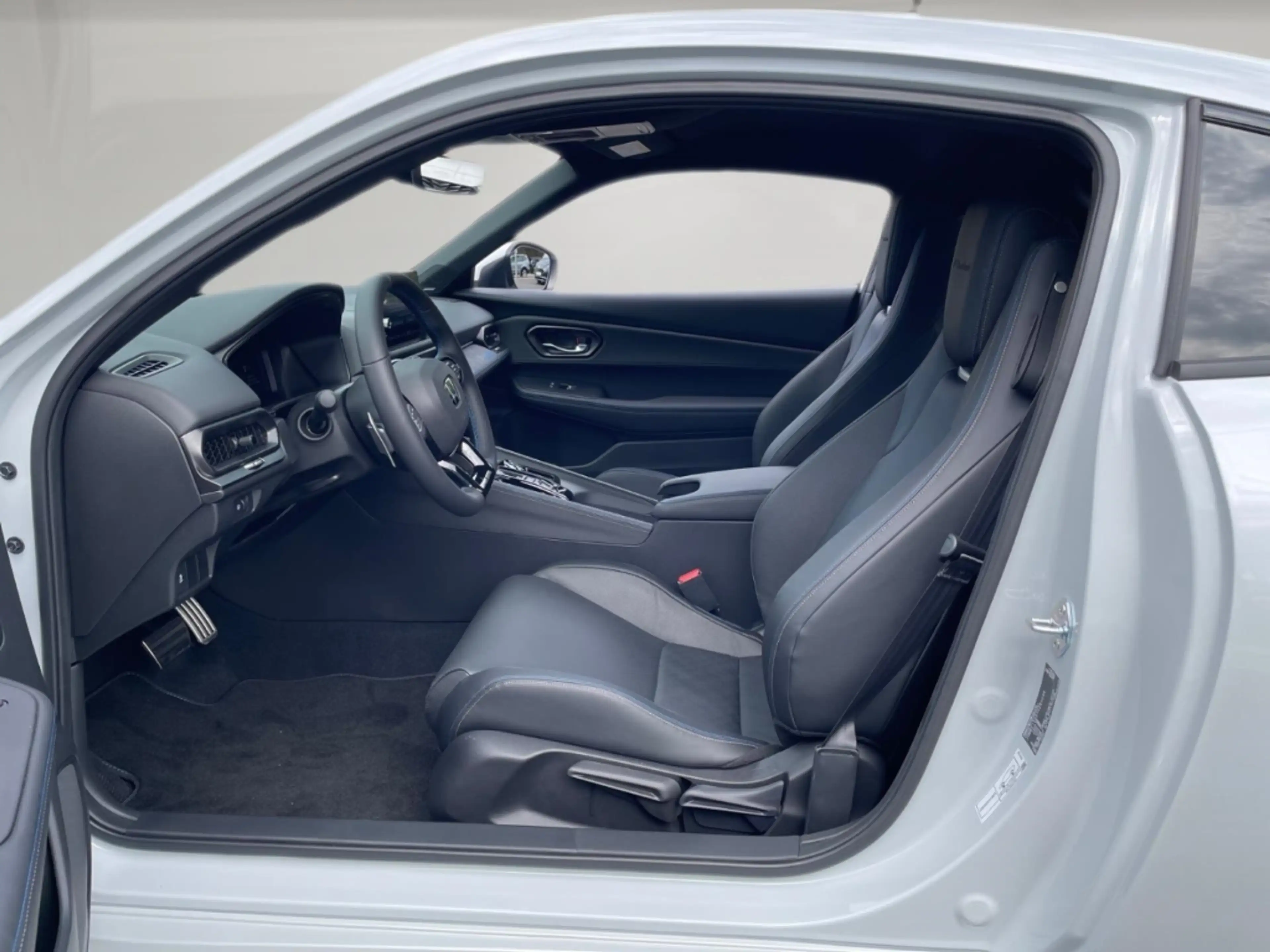 Honda Prelude 2.0 e:HEV Advance BOSE Sportpedale — photo 8