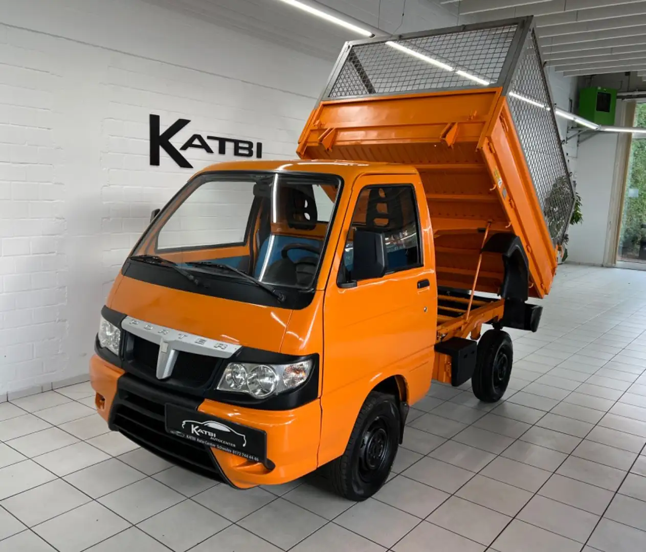 Piaggio Porter 1.3 Kipper 1. Hand HU neu Orange - 1
