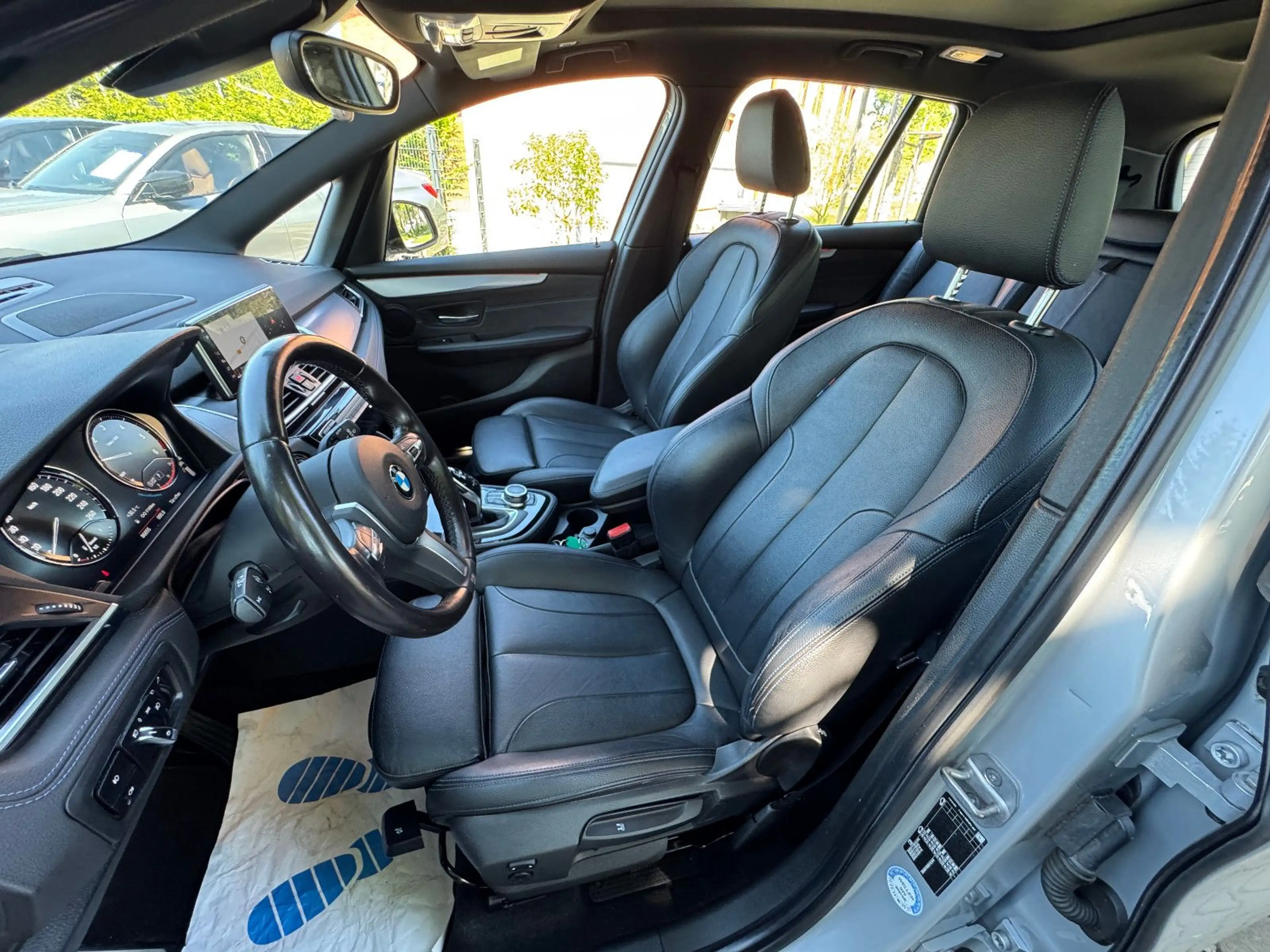 BMW 220 220 Gran T*MSport*7Sitze*Head Up*Panorama*Kamera — photo 14