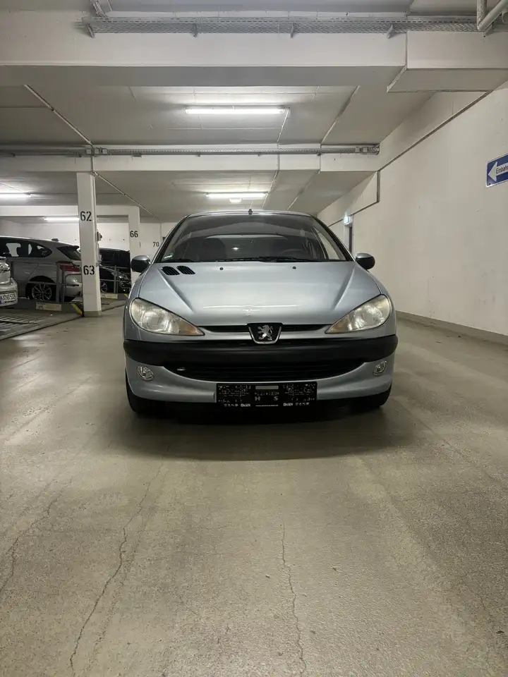 Peugeot 206