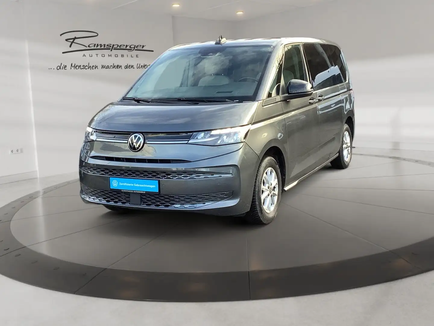 Volkswagen T7 Multivan 2.0 TDI DSG Life AHK LED Leder Navi PDC Grau - 2