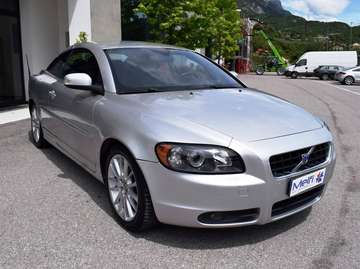 2.4D5 180cv Cabrio Momentum