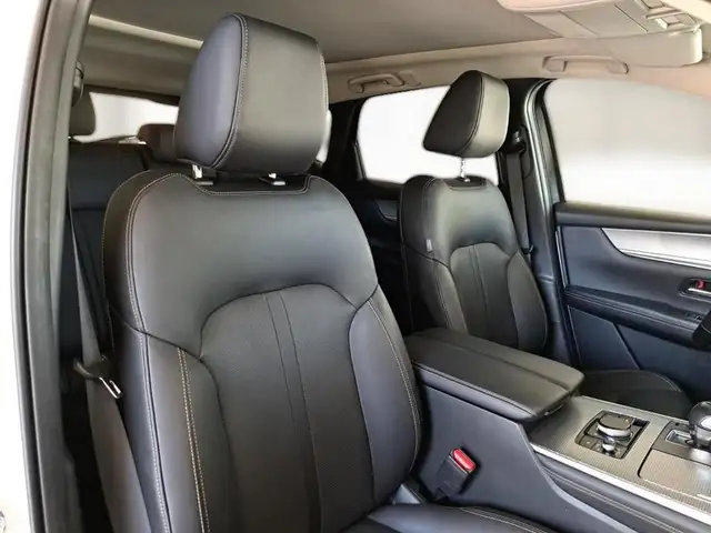Mazda CX-60 view 10