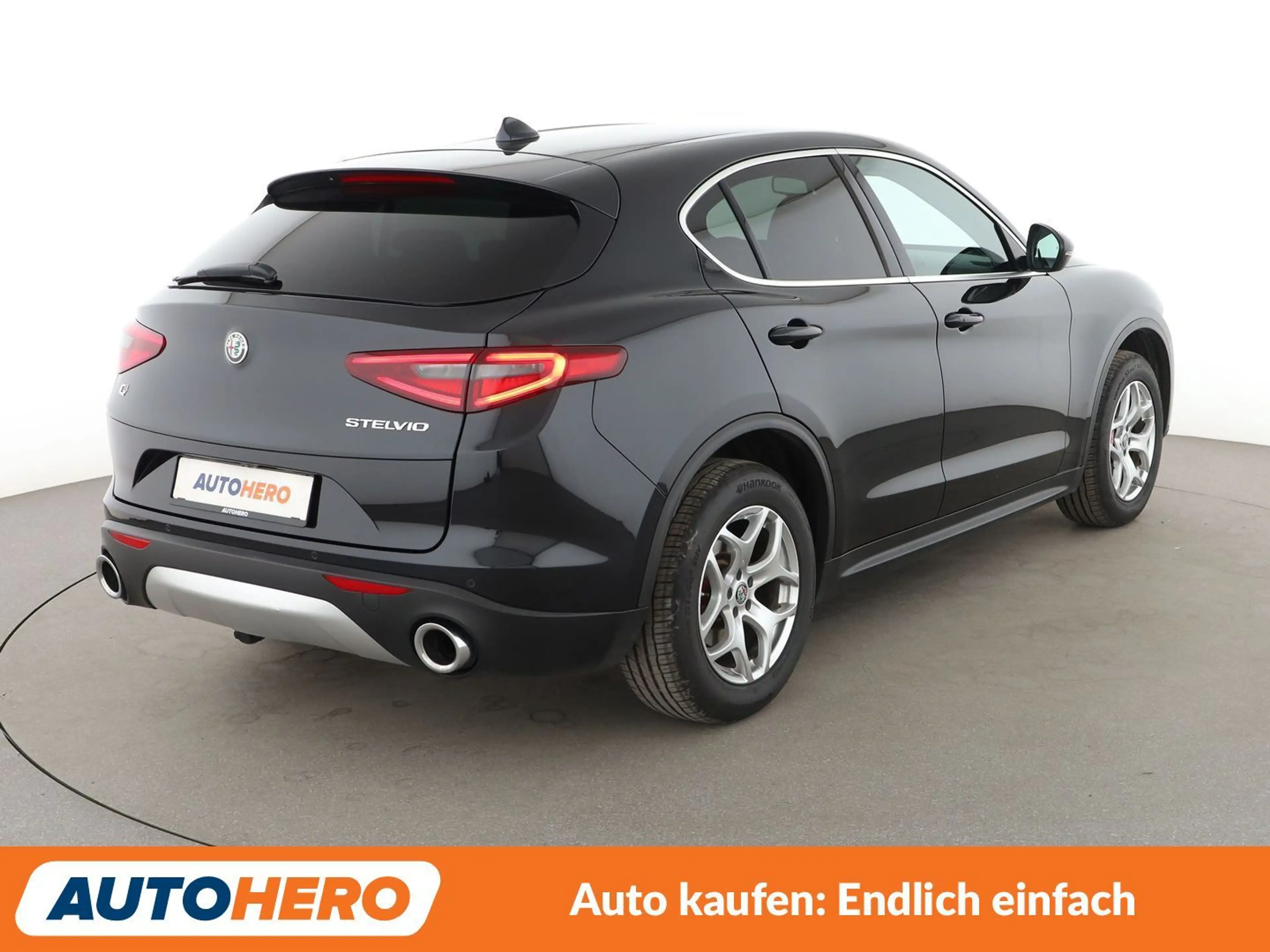 Alfa Romeo Stelvio 2.0 Turbo Super Q4 Aut.*NAVI*BI-XENON*ACC*CAM*PDC* — photo 6