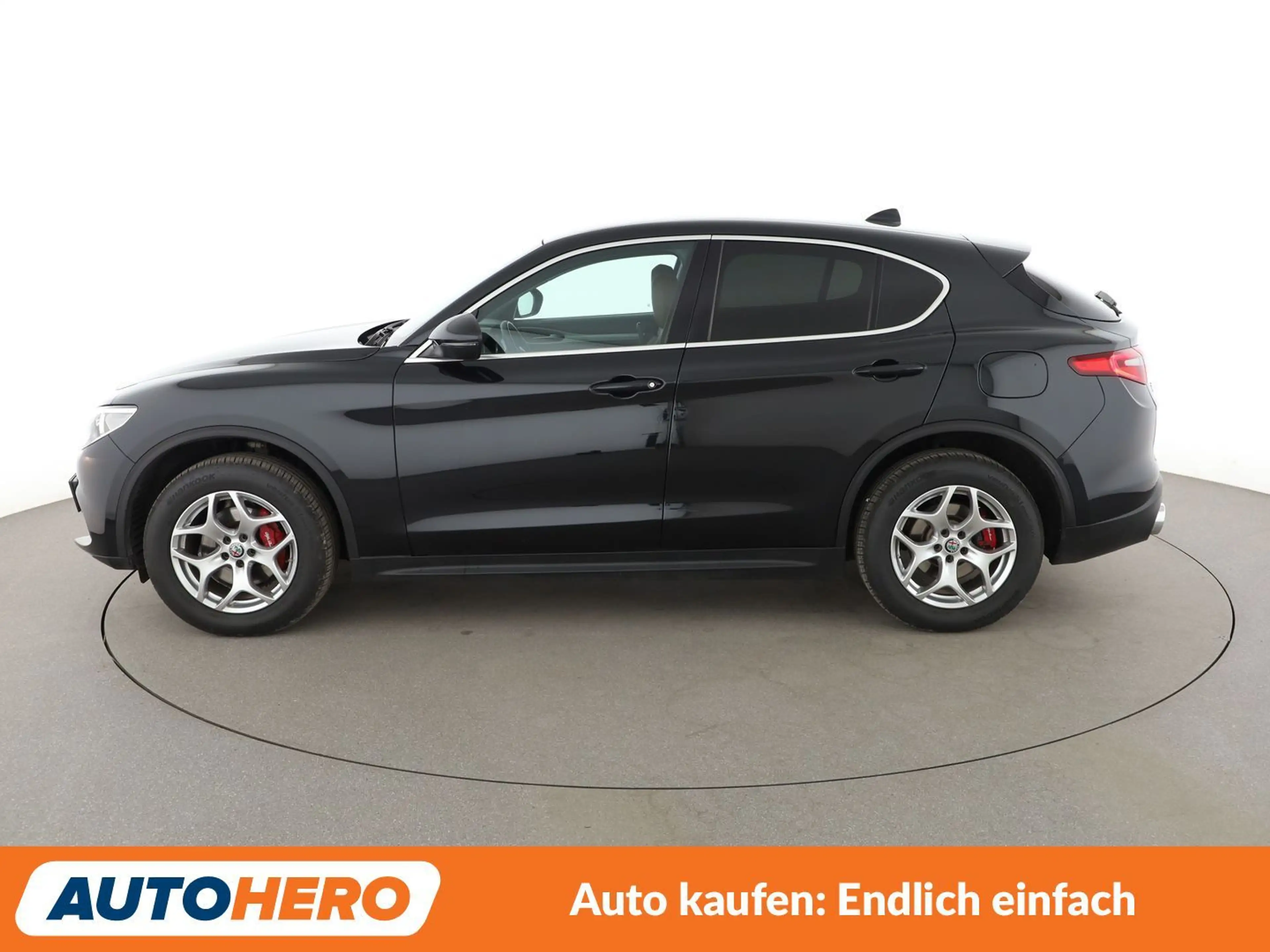 Alfa Romeo Stelvio 2.0 Turbo Super Q4 Aut.*NAVI*BI-XENON*ACC*CAM*PDC* — photo 3