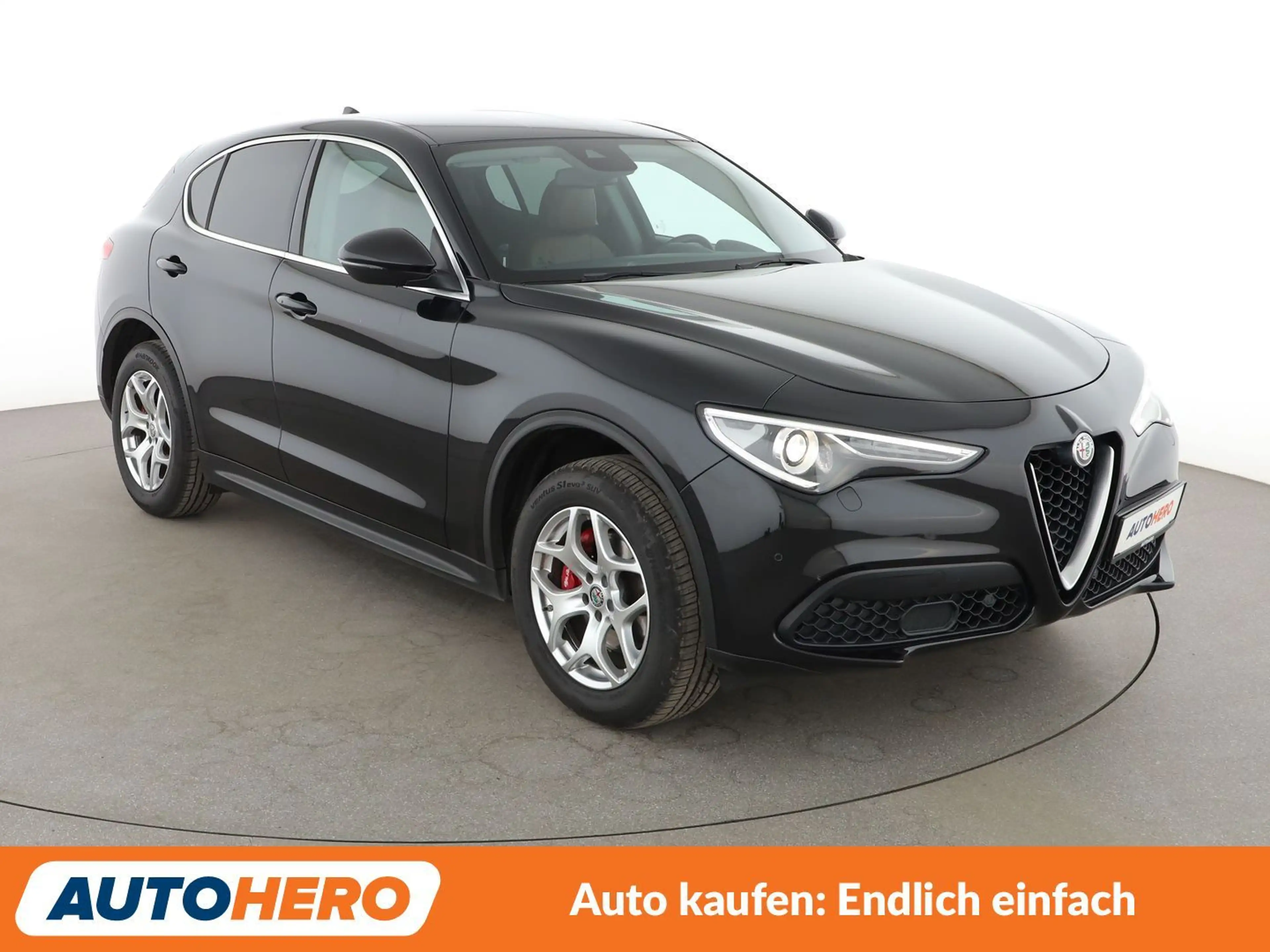 Alfa Romeo Stelvio 2.0 Turbo Super Q4 Aut.*NAVI*BI-XENON*ACC*CAM*PDC* — photo 8