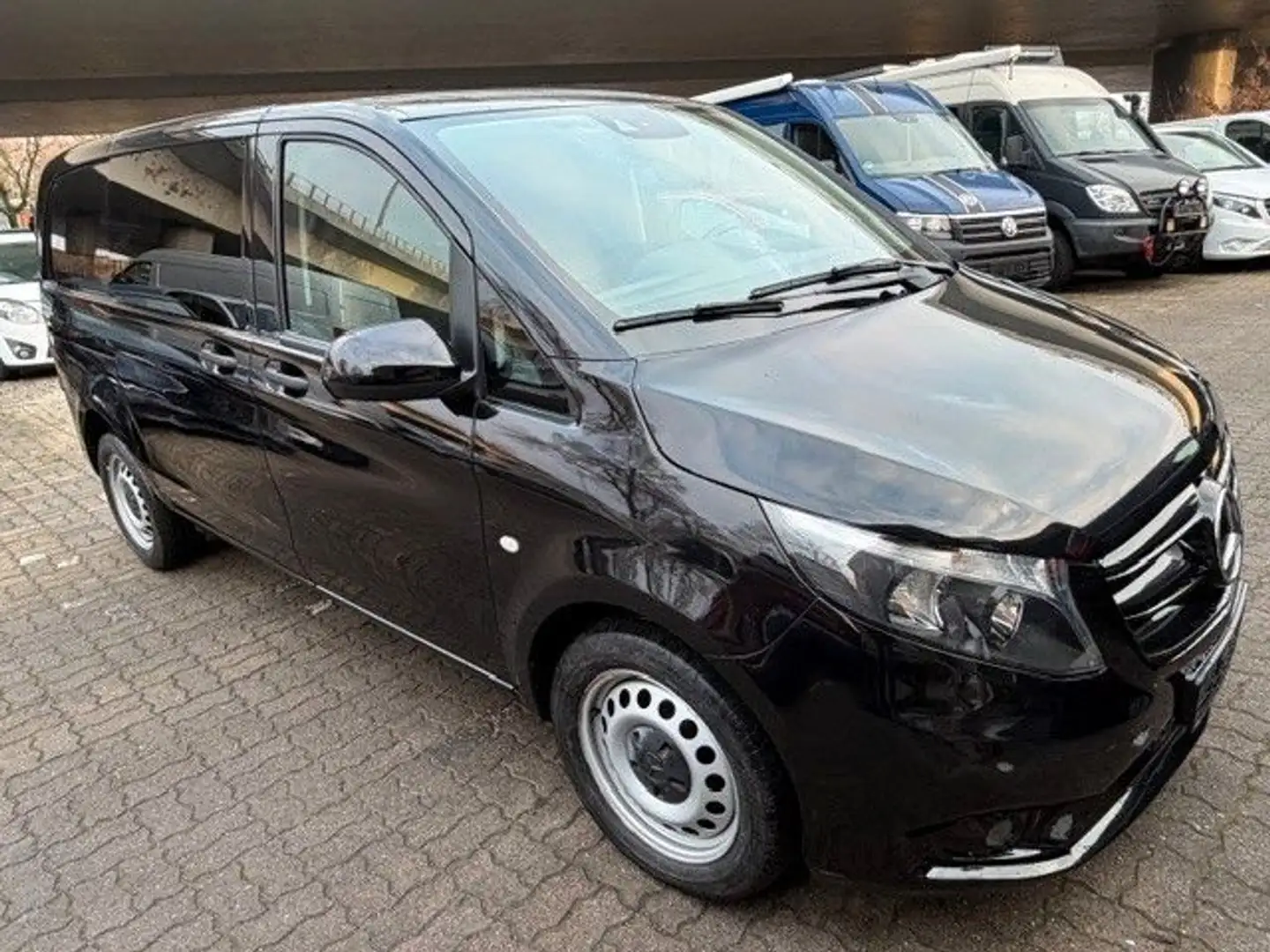 Mercedes-Benz Vito 116 CDI PRO kompakt 9G-Tr/R.Kamera/Navi Schwarz - 1
