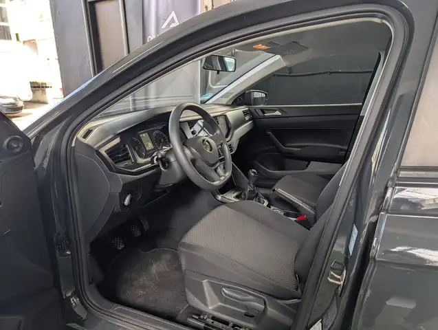 Volkswagen Polo view 7