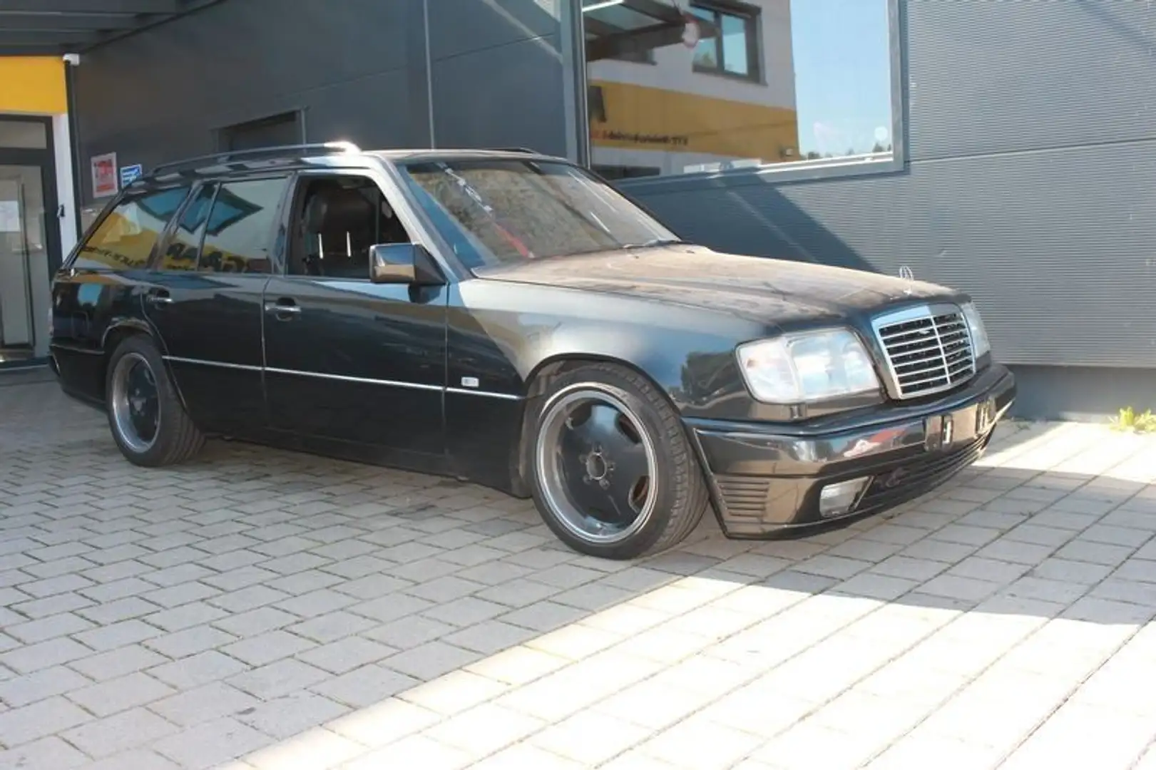 Mercedes-Benz E 300 TE Lorinser Spoilerpacket Negru - 1