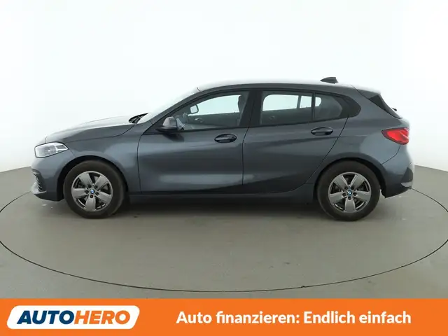BMW 1 Series view 3