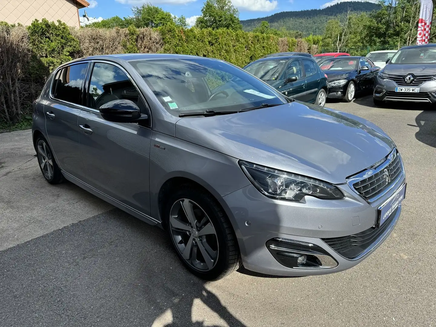 Peugeot 308 1.2 ESSENCE 130CH GT LINE S\u0026S 5P Gris - 2