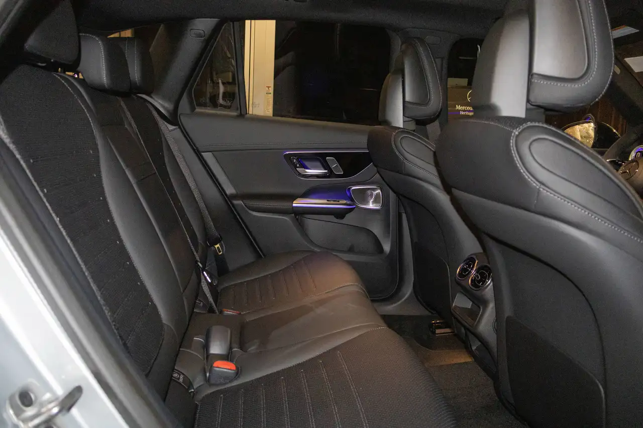Mercedes-Benz GLC снимка Mercedes-Benz GLC