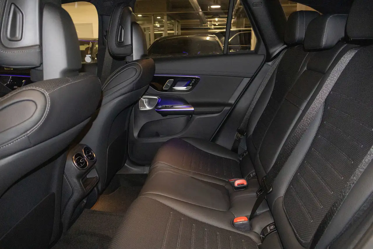 Mercedes-Benz GLC снимка Mercedes-Benz GLC