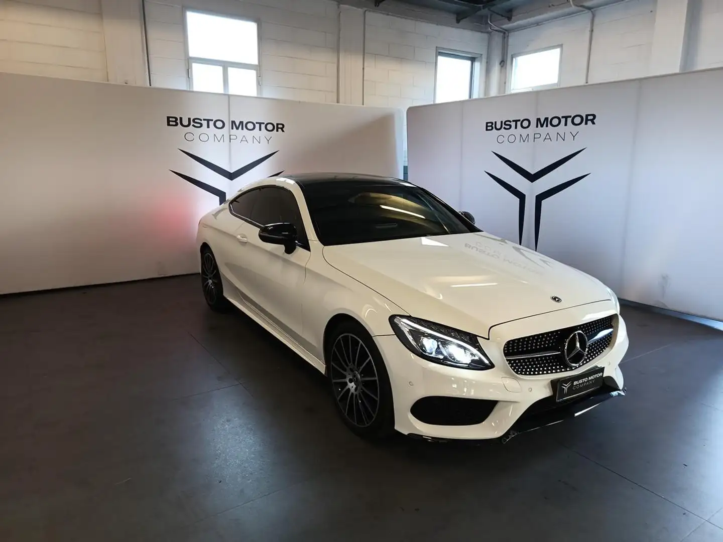 Mercedes-Benz C 220 d Auto 4Matic Coupé Premium Plus Bianco - 1