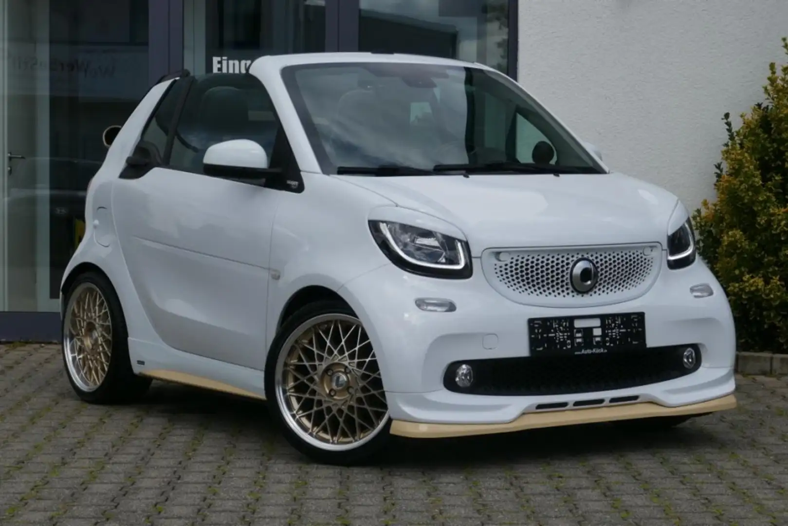 smart forTwo cabrio 0.9 Turbo BRABUS-Style Cool+Media White - 1