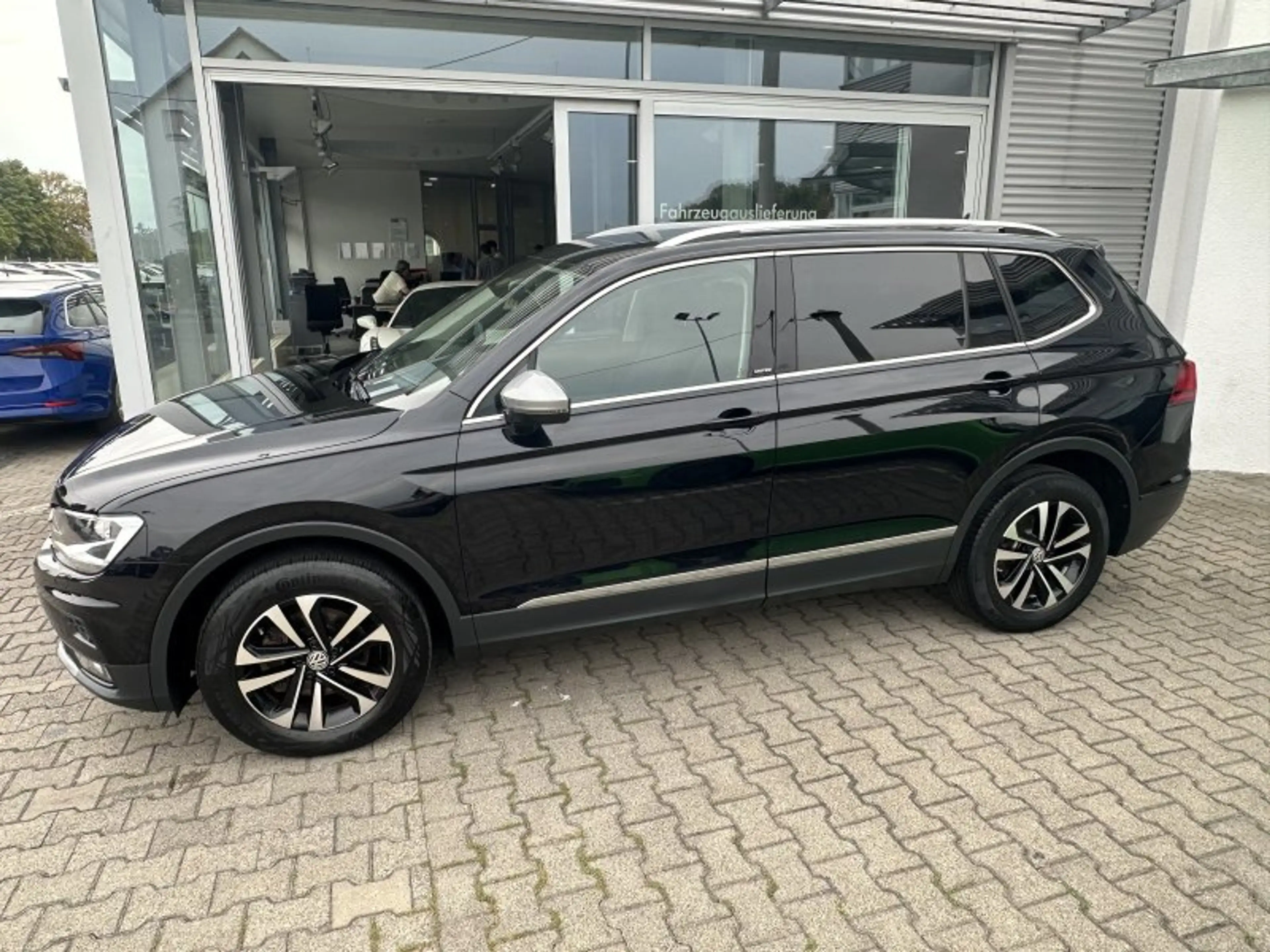 Volkswagen Tiguan Allspace 2.0 TDI United AHK Navi Pano ACC PDC Sitzheizung — photo 3
