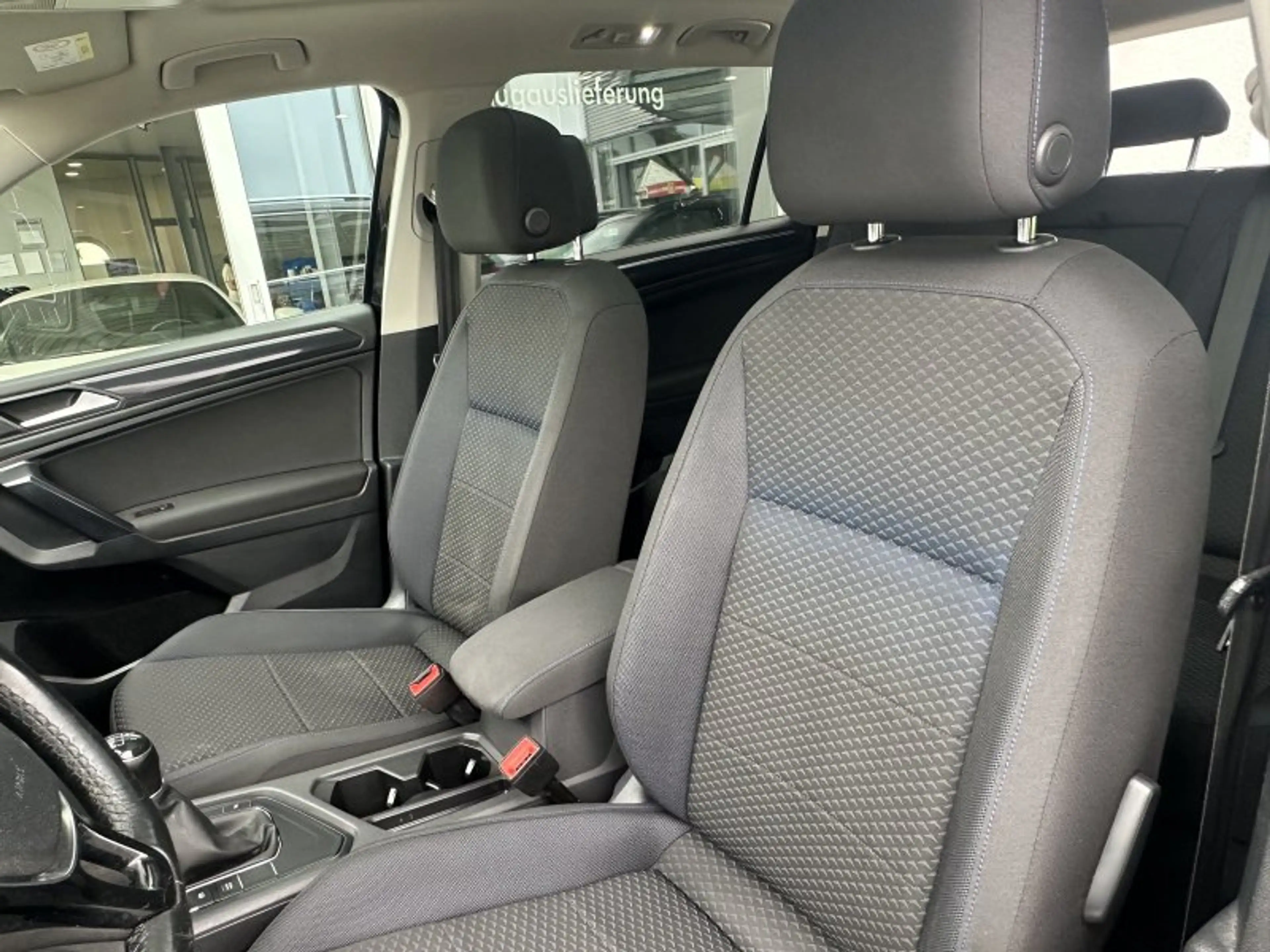 Volkswagen Tiguan Allspace 2.0 TDI United AHK Navi Pano ACC PDC Sitzheizung — photo 13