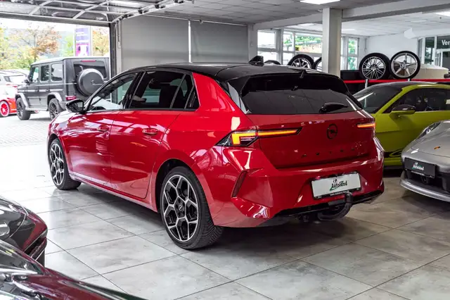 Opel Astra view 5