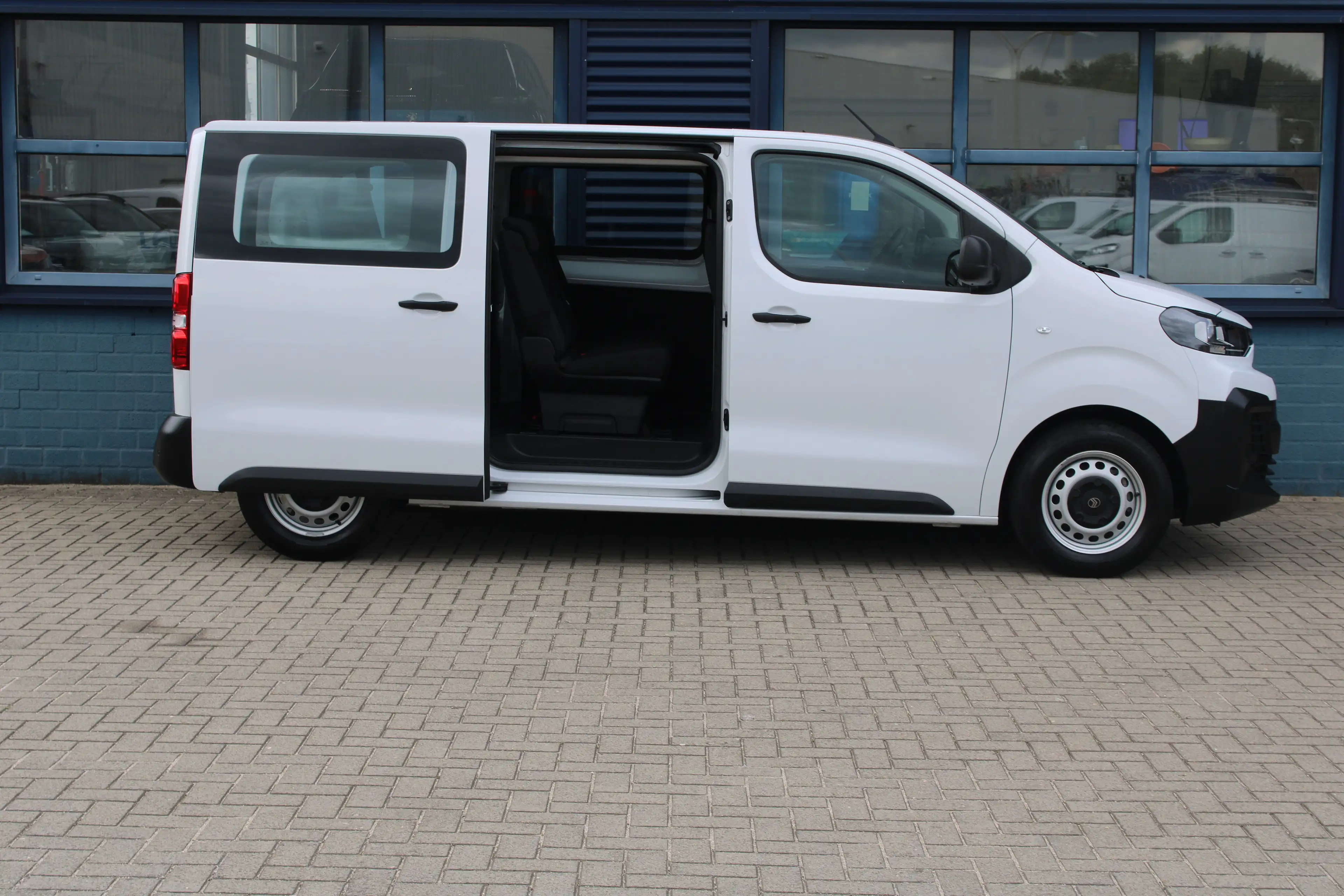 Citroen Jumpy ë-Jumpy L2 75kWh COMBI | INCL BTW | 8 JAAR GARANTI — photo 6