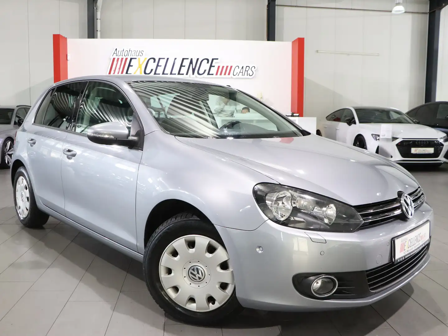 Volkswagen Golf VI 1.2 TSI DSG TEAM 4-TÜRER / NAVI-PLUS / Argento - 2