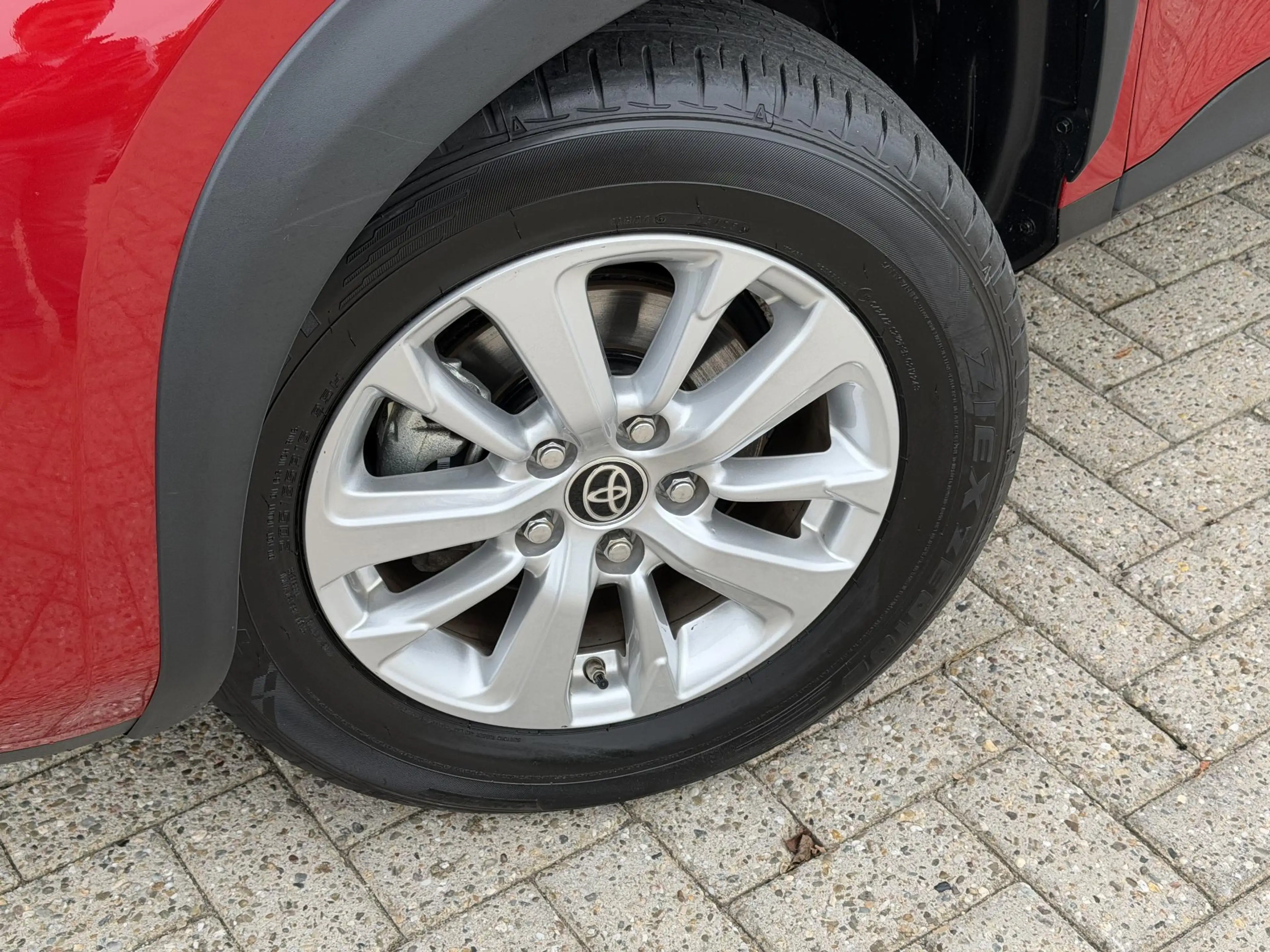 Toyota Yaris Cross 1.5 Hybrid 115 Active — photo 2