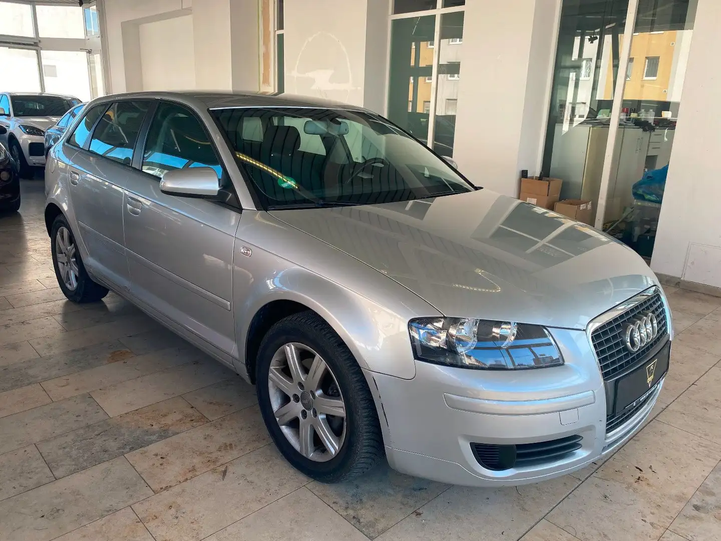 Audi A3 Sportback 2.0 TDI/1.Hd/122tkm/Audi S-Heft/F1 Argento - 2