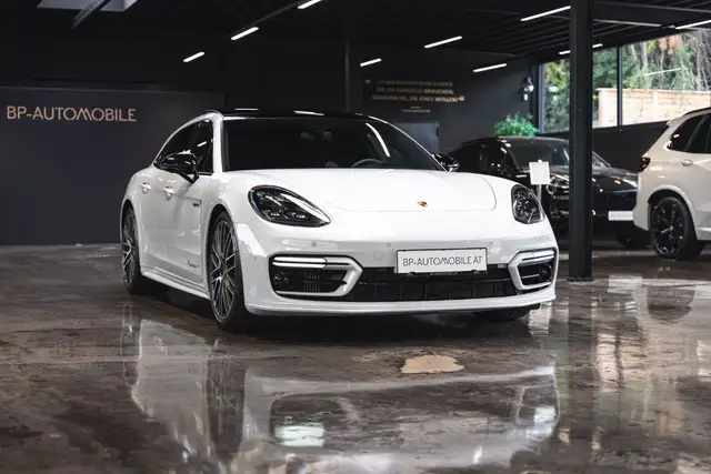 Porsche Panamera view 2