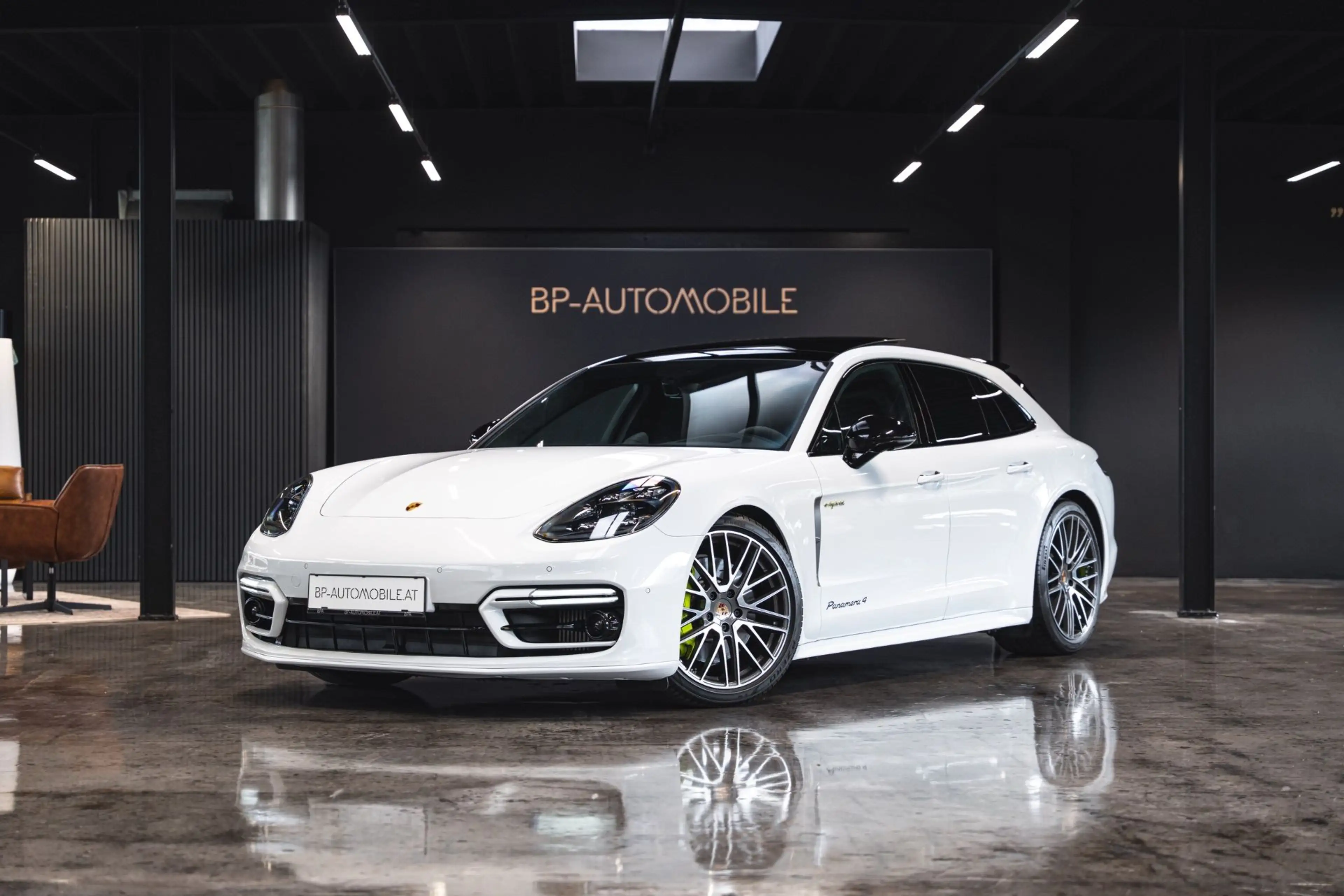 Porsche Panamera Sport Turismo // Sport Design // TOP