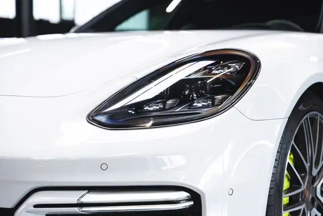 Porsche Panamera view 5