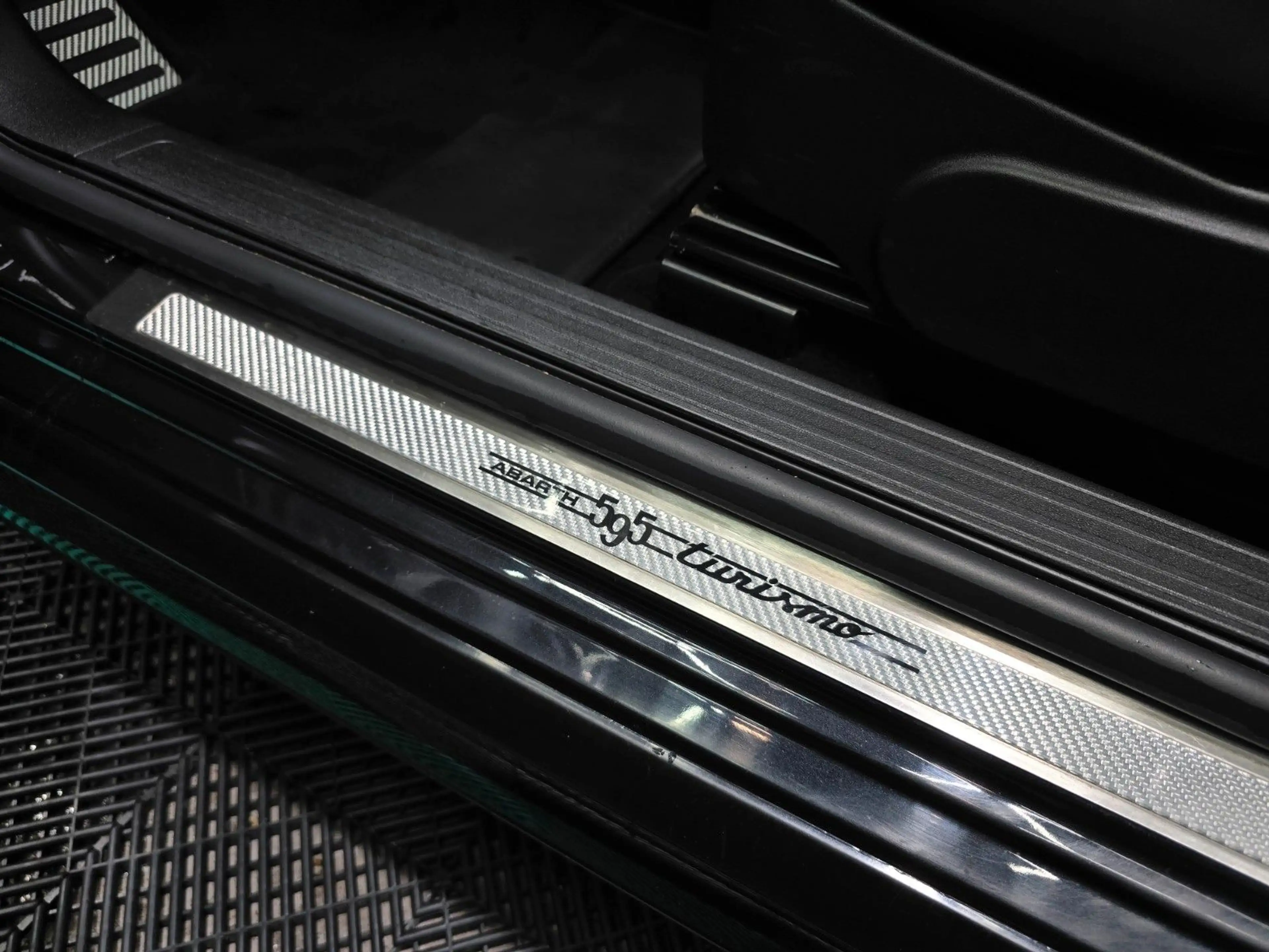Abarth 500 595 Turismo LEDER/XENON/AHK — photo 12
