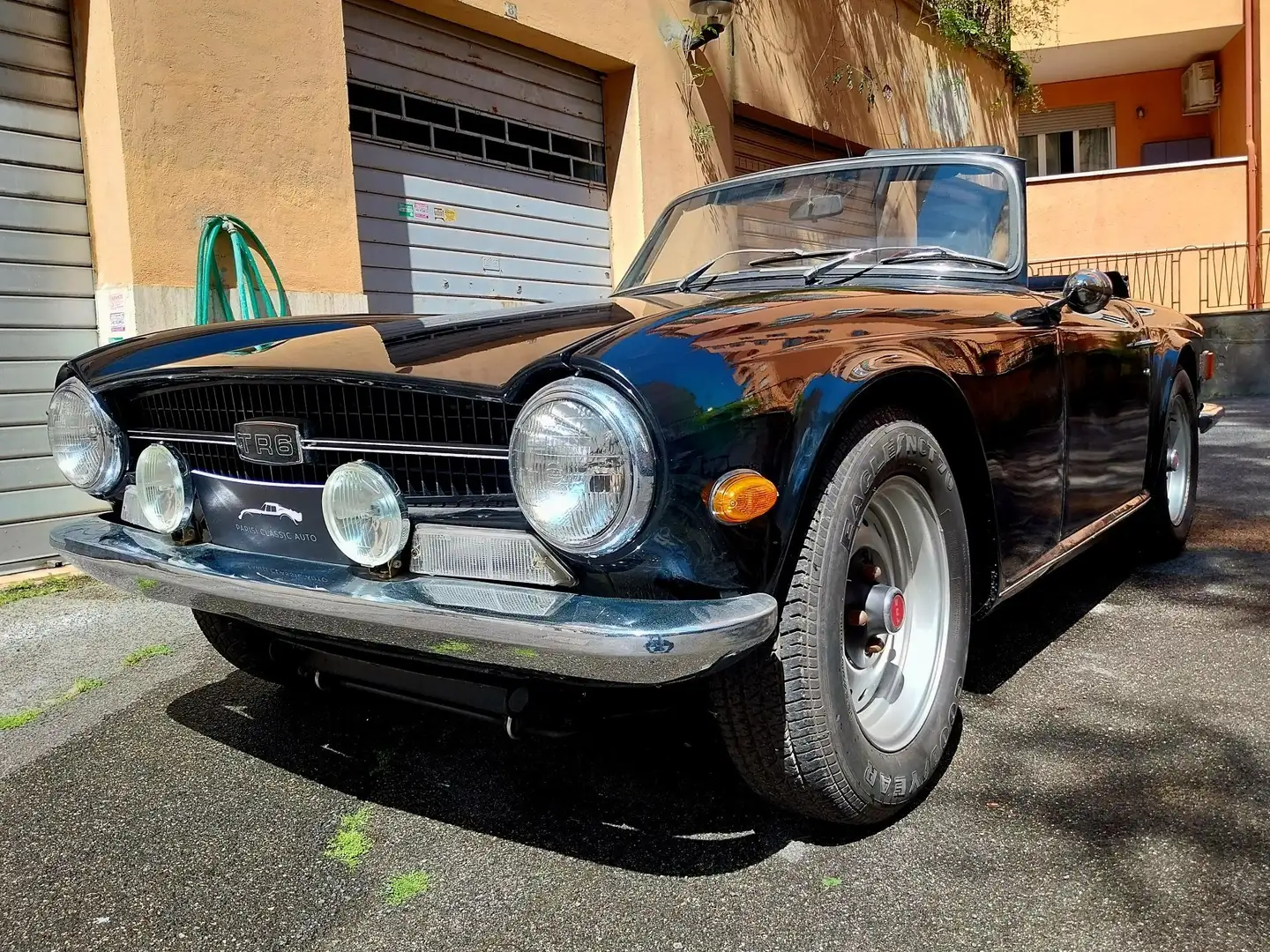 Triumph TR6 - 1